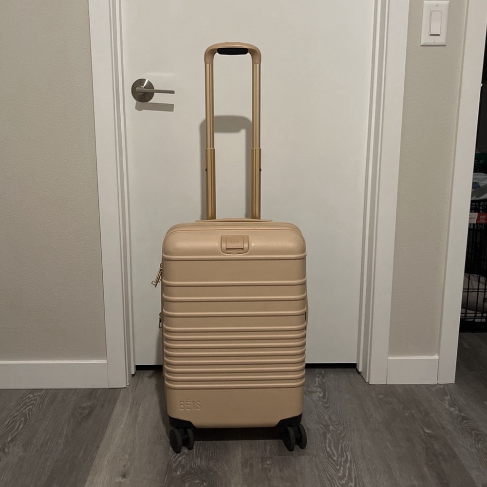 BEIs Carry On in Beige